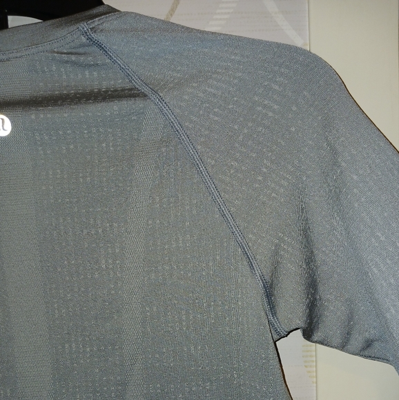 2.0 Lululemon Swiftly Tech Long Sleeve - Picture 10 of 15
